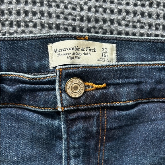 ABERCROMBIE & FITCH skinny High Rise Dark Wash Jeans - Picture 2 of 3